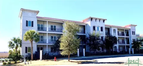 227 Fort King George Dr #B, Darien, GA 31305