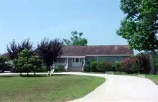 611 Hughes Rd, Hampstead, NC 28443 photo 2