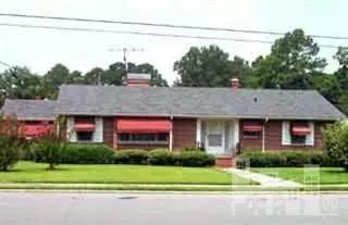 407 E Powell St, Clinton, NC 28328 photo 1