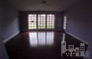 506 E Lanier St, Wallace, NC 28466 photo 3