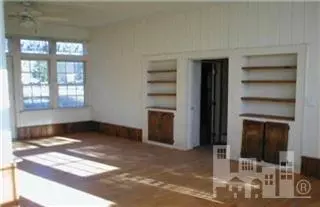 117 E Henry St, Atkinson, NC 28421 photo 4