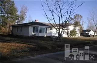 117 E Henry St, Atkinson, NC 28421 photo 1