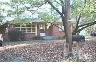 613 Calhoun St, Clinton, NC 28328 photo 1