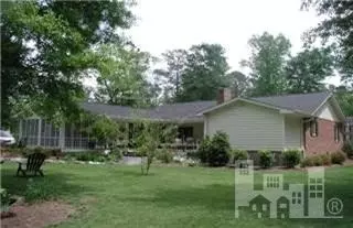 115 Pine St, Wallace, NC 28466 photo 2