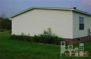 851 Crows Foot Rd, Mount Olive, NC 28365 photo 3