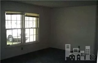406 W C St, Erwin, NC 28339 photo 4