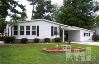 110 Champion Dr, Hampstead, NC 28443 photo 2