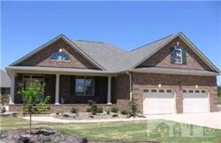 647 Highlands Dr, Hampstead, NC 28443 photo 1