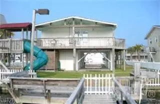 113 Dolphin St, Supply, NC 28462 photo 2