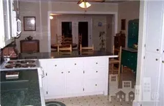 209 E Smith St, Whiteville, NC 28472 photo 9