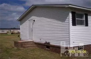 107 Daffodil Dr, Dudley, NC 28333 photo 3