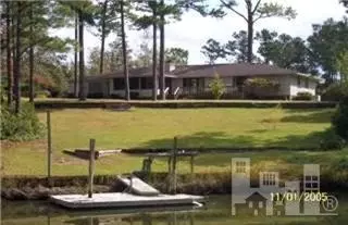 104 Olde Point Loop, Hampstead, NC 28443 photo 1