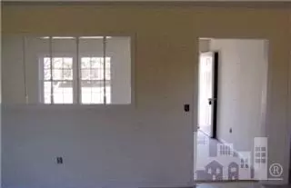 602 Pine St, Clinton, NC 28328 photo 5
