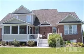 203 E Colonnade Dr, Hampstead, NC 28443 photo 2