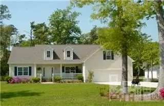 209 Hickory Ln, Hampstead, NC 28443 photo 1