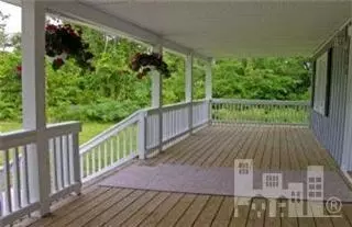404 Raeford Rd, Hampstead, NC 28443 photo 4