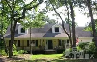 214 Hickory Ln, Hampstead, NC 28443 photo 1