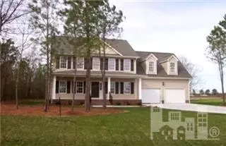 311 Pinecroft Dr, Dunn, NC 28334 photo 1
