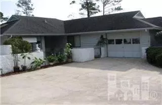 122 Holly Tree Ln, Hampstead, NC 28443 photo 1