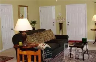 120 Holly Tree Ln, Hampstead, NC 28443 photo 2