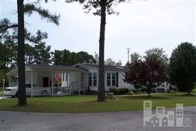 402 Quartermaster Ct, Hampstead, NC 28443 photo 3