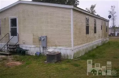 1230 W Main St, Clinton, NC 28328 photo 4