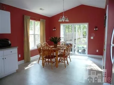 121 Red Bird Ln, Hampstead, NC 28443 photo 4
