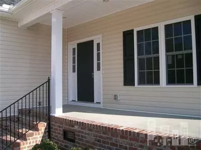 250 Pinecroft Dr, Dunn, NC 28334 photo 2