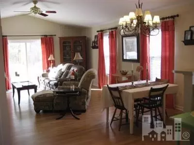 129 Holly Tree Ln, Hampstead, NC 28443 photo 3