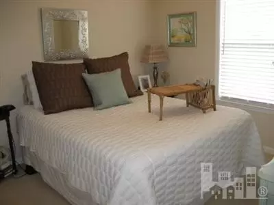 129 Holly Tree Ln, Hampstead, NC 28443 photo 6