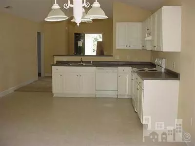 113 Red Bird Ln, Hampstead, NC 28443 photo 4