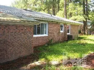 87 Thomas Ave, Chadbourn, NC 28431 photo 2