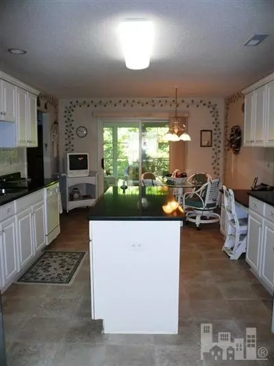 663 Sawgrass Rd, Hampstead, NC 28443 photo 5