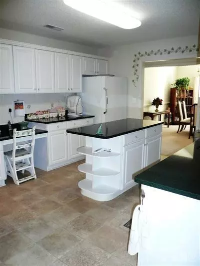 663 Sawgrass Rd, Hampstead, NC 28443 photo 6
