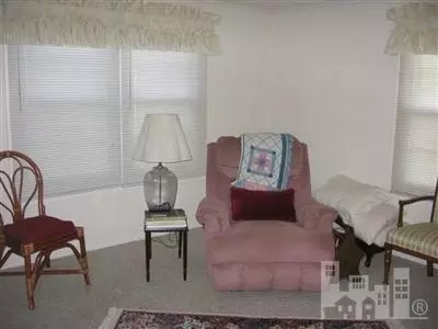 304 Dory Ct, Hampstead, NC 28443 photo 4