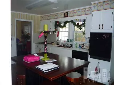 514 E Murphy, Wallace, NC 28466 photo 5