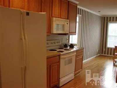 517 Shell Dr, Kure Beach, NC 28449 photo 4