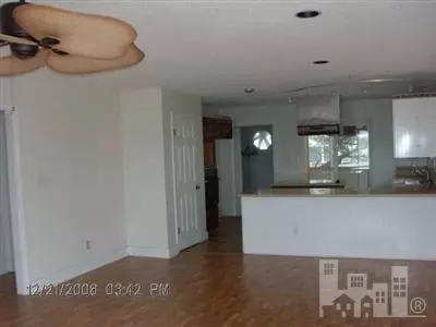 413 S Third Ave, Kure Beach, NC 28449 photo 4