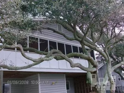 413 S Third Ave, Kure Beach, NC 28449 photo 1