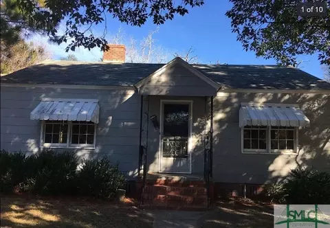 2142 E 42nd St, Savannah, GA 31404