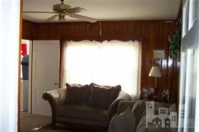400 E Powell St, Clinton, NC 28328 photo 7