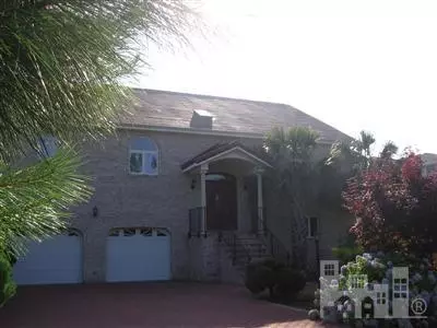 424 Lakeview Dr, Hampstead, NC 28443 photo 1