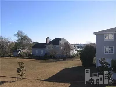 424 Lakeview Dr, Hampstead, NC 28443 photo 14