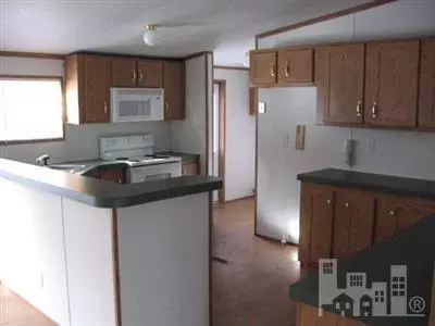 3435 Point Caswell Rd, Atkinson, NC 28421 photo 2