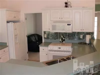 200 Hickory Ln, Hampstead, NC 28443 photo 6