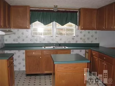 570 Dan Hales Dr, Atkinson, NC 28421 photo 5