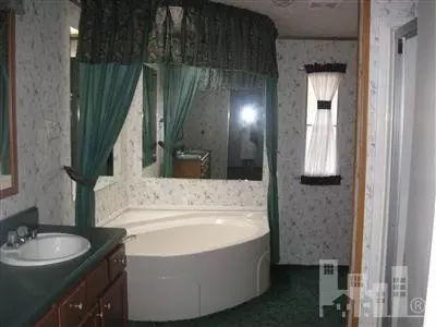 570 Dan Hales Dr, Atkinson, NC 28421 photo 8