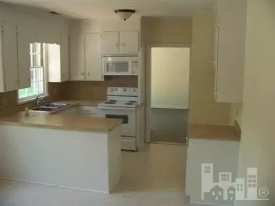 105 Circle Dr, Hampstead, NC 28443 photo 4