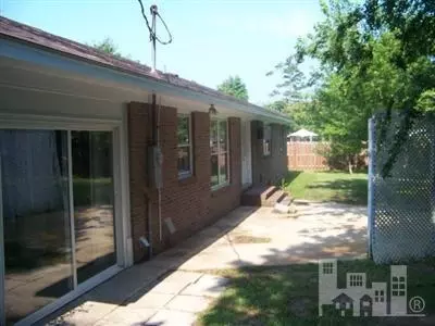105 Circle Dr, Hampstead, NC 28443 photo 2