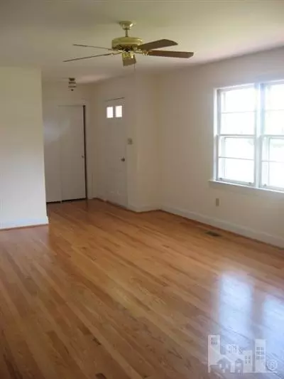 515 E Murphy St, Wallace, NC 28466 photo 5